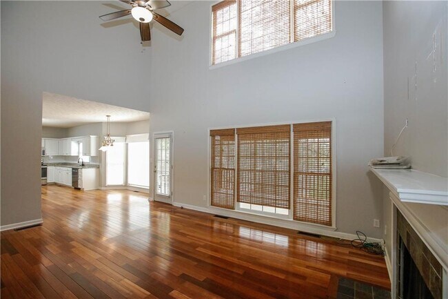 Building Photo - 435 Chandler Ct