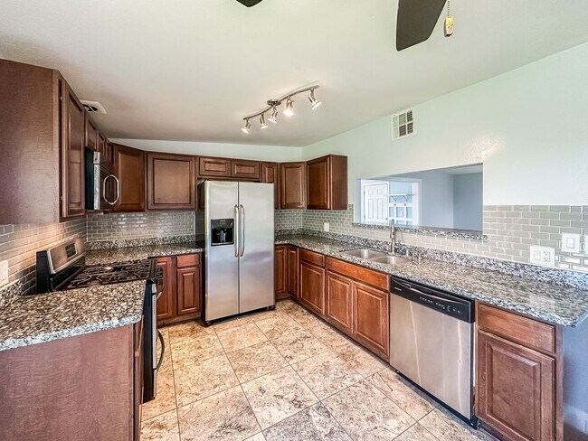 Building Photo - SD: Spacious 4BD/2BA Home in Imperial Beach with Large Yard, Turf Backyard & Attached Garage