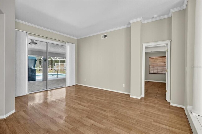 Building Photo - 20 Woodford Ln