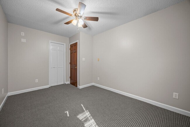 Building Photo - 145 S Patterson St