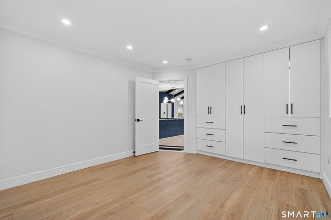 Building Photo - 6 Brighton St