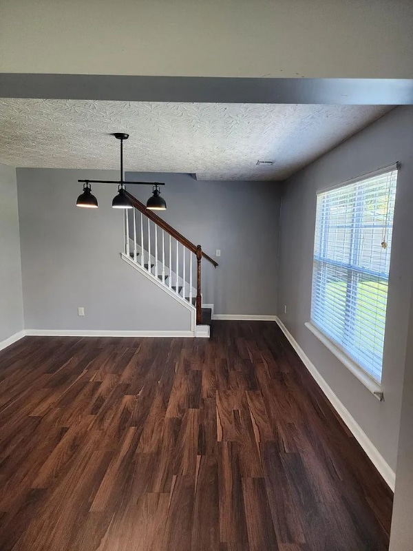 Building Photo - 1325 Harrington Ct