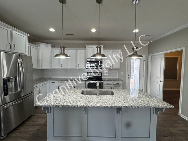 Building Photo - 115 Fortress Dr