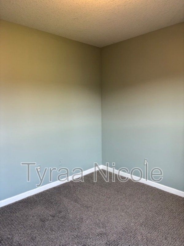 Building Photo - 28825 Cullen Dr