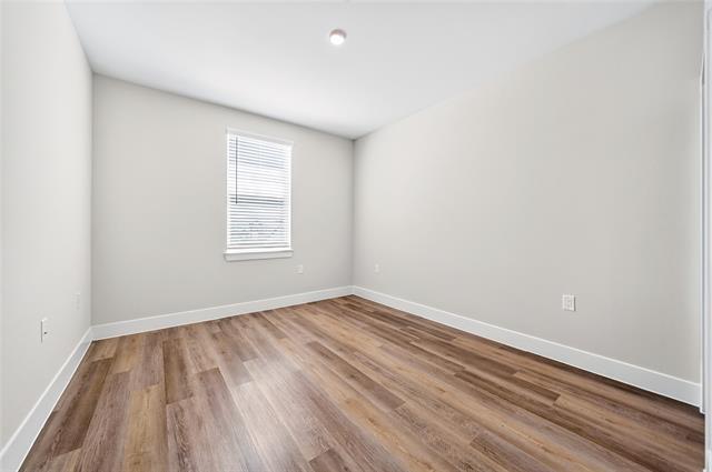 Building Photo - 3006 Harmon Dr