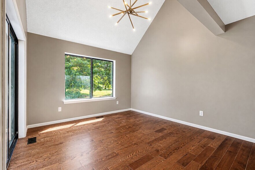 Building Photo - 6 Wild Rose Ct