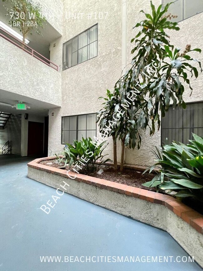 Building Photo - 730 W 4th-Unit #107