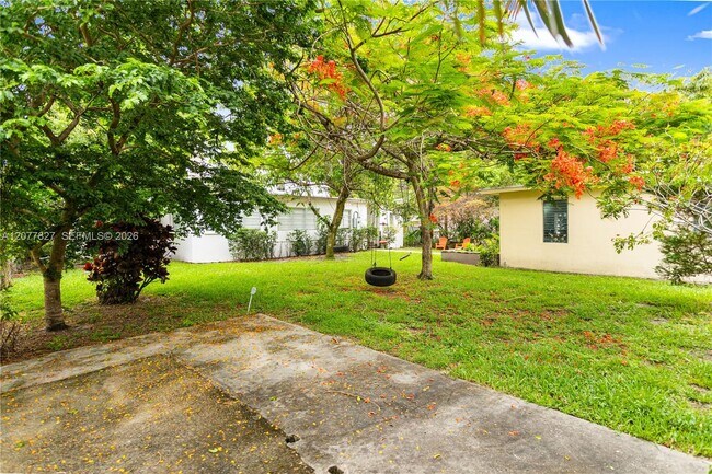Building Photo - 72 Palmetto Dr