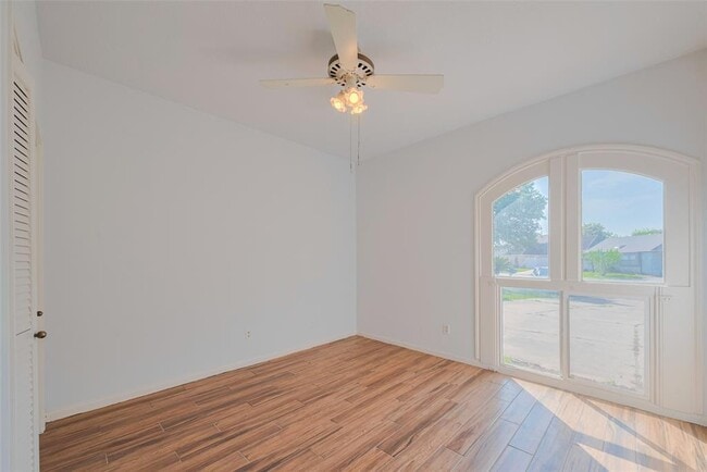 Building Photo - 12922 Ashford Chase Dr