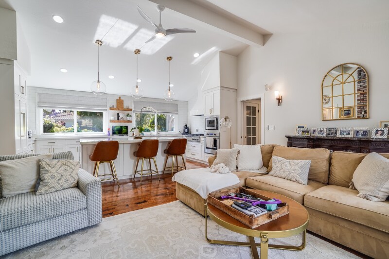 Building Photo - 828 Richard Ln