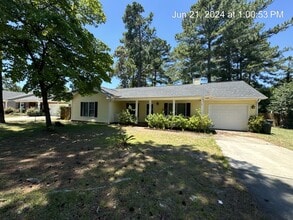 Building Photo - 5032 Shimmer Dr