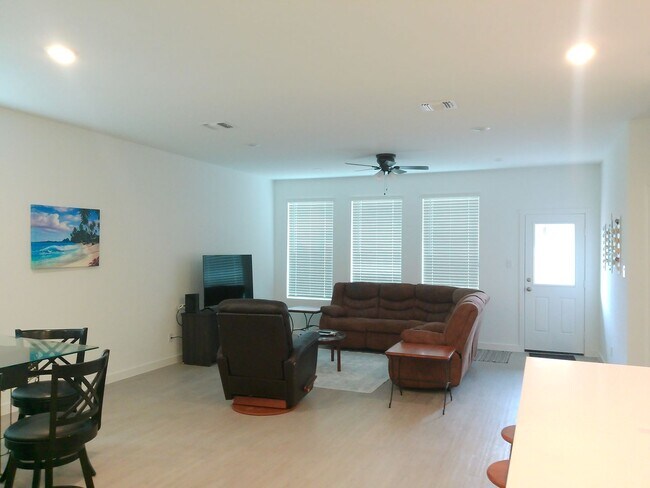 Building Photo - 7842 Thor Dr