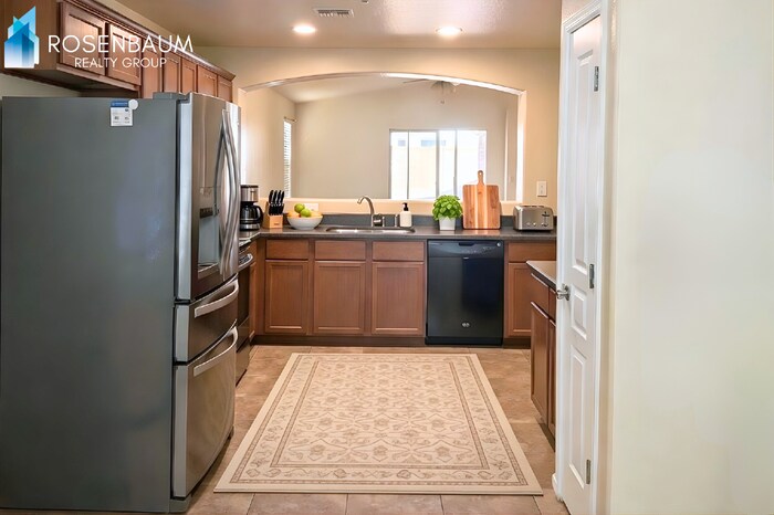 Building Photo - 3936 E Blue Sage Rd