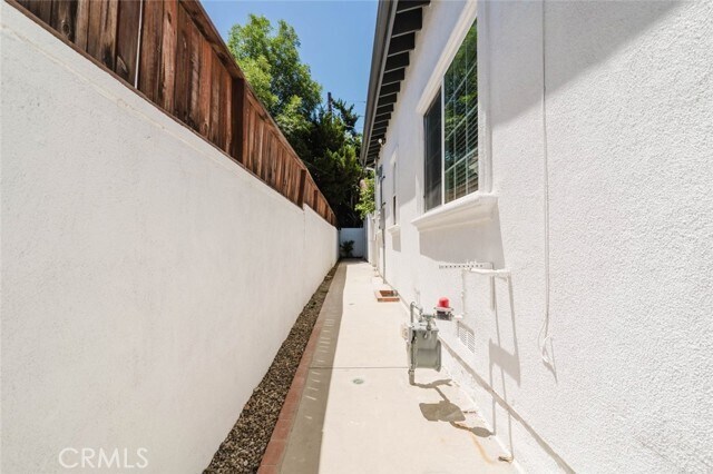 Building Photo - 17908 Califa St
