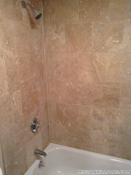 Building Photo - 2975 Washington St