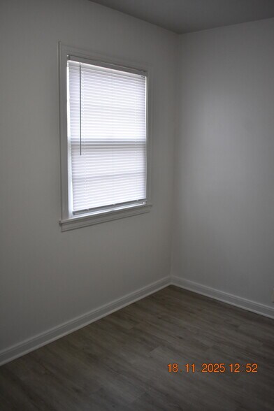 Building Photo - 5321 Pratt St