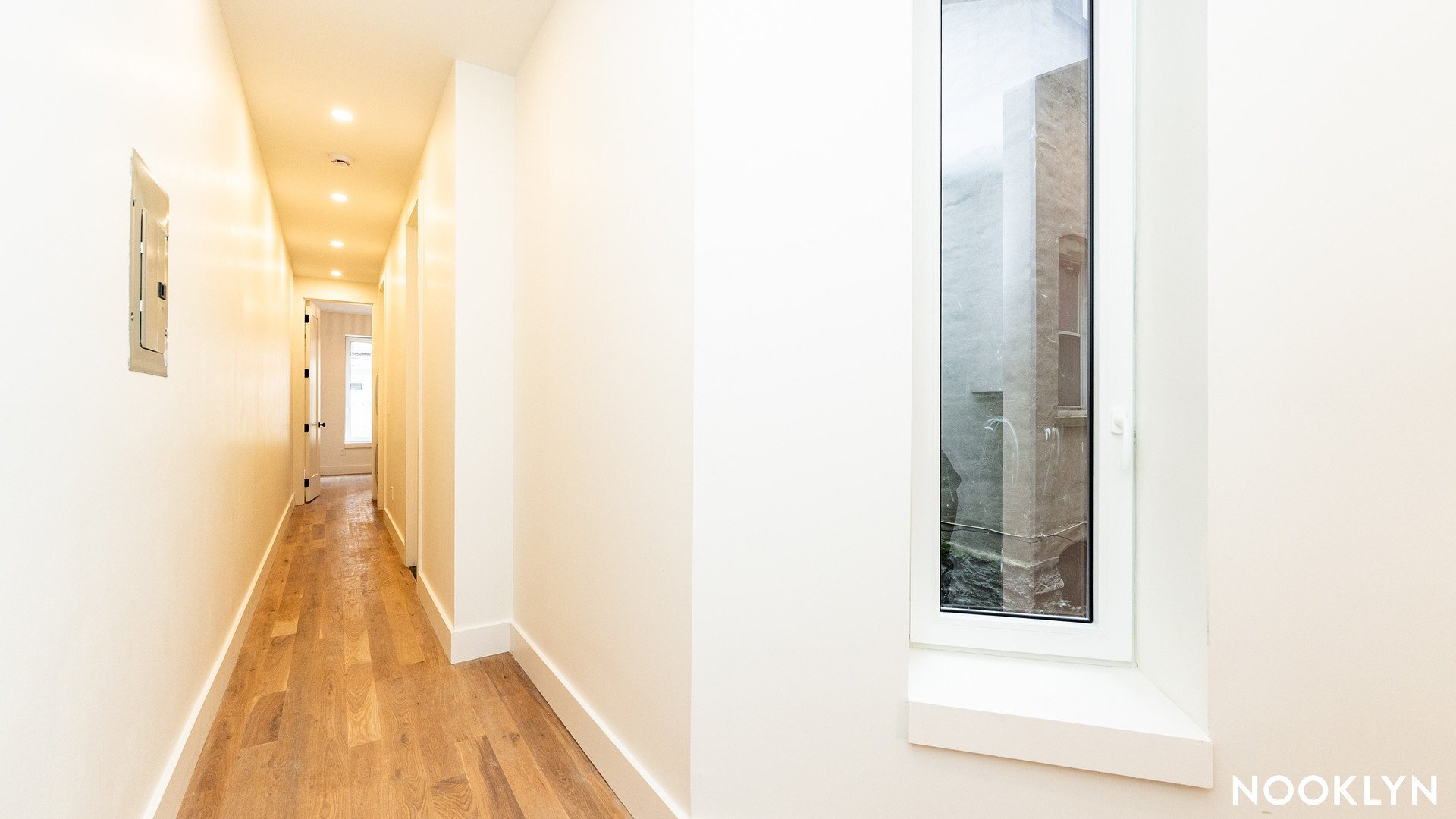 Building Photo - 43 Kingston Ave