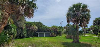 Building Photo - Charming beach house in beautiful New Smyrna Beach