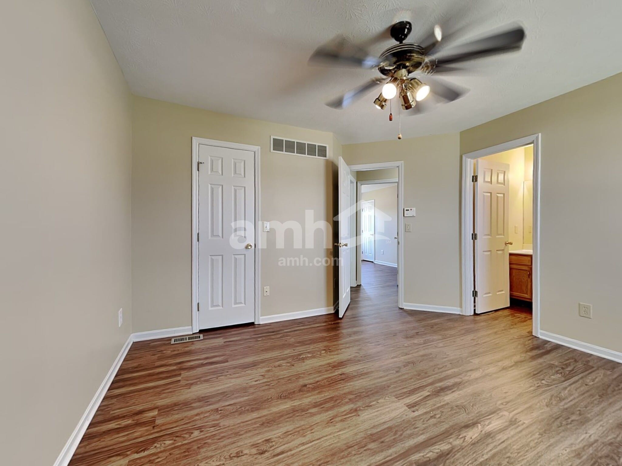 Building Photo - 3882 Greenbrook Dr