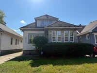 Building Photo - 4807 W Wells St