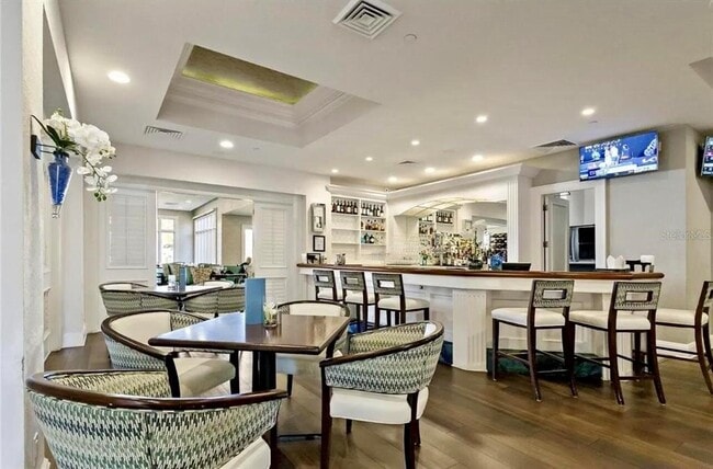 Building Photo - 8515 53rd Pl E