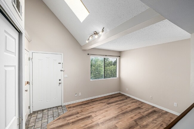 Building Photo - "Cozy 1-Bedroom Condo Retreat in Prime Thornton Location – Perfect for Modern Living!"