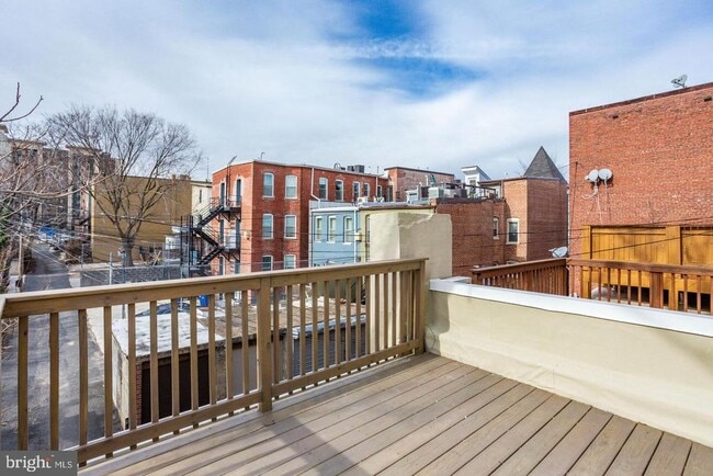 Building Photo - 2812 13th St NW