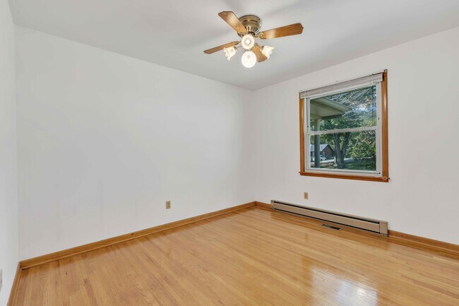 Building Photo - 509 Mathes Ct