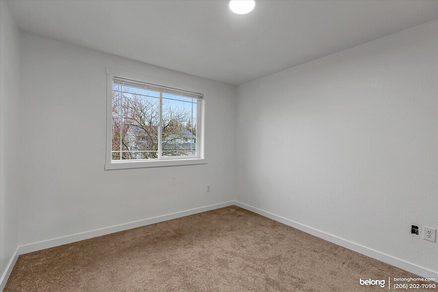 Building Photo - 2020 Hollow Dale Pl