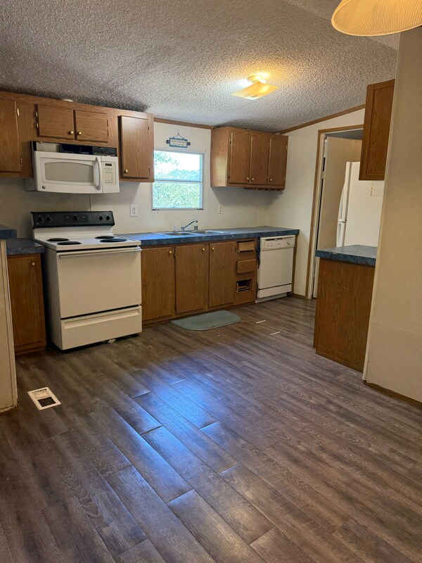 Building Photo - 1170 Qappuella Dr