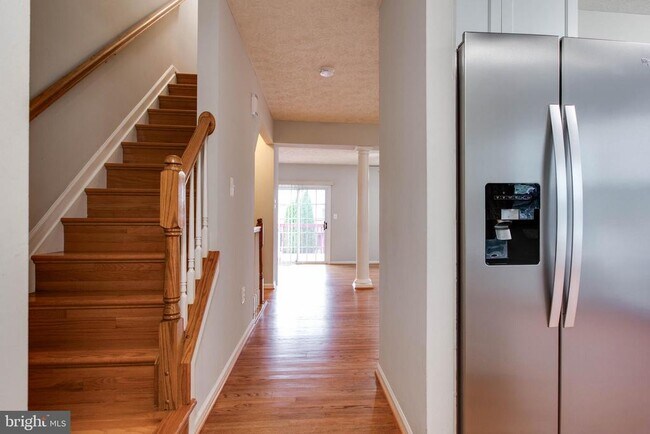 Building Photo - 3318 Hibiscus Ct