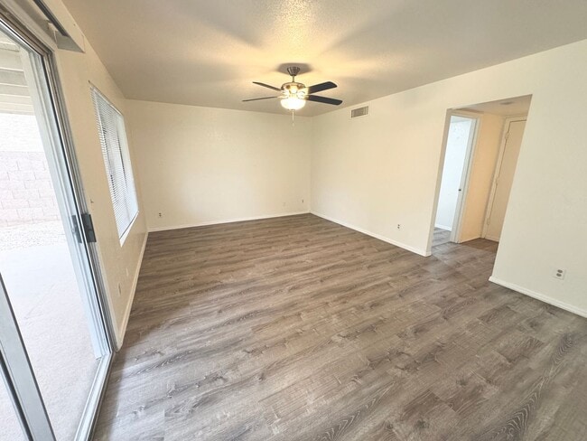 Building Photo - Stunning 4 Bedroom/2.5 Bath Home in Ahwatukee