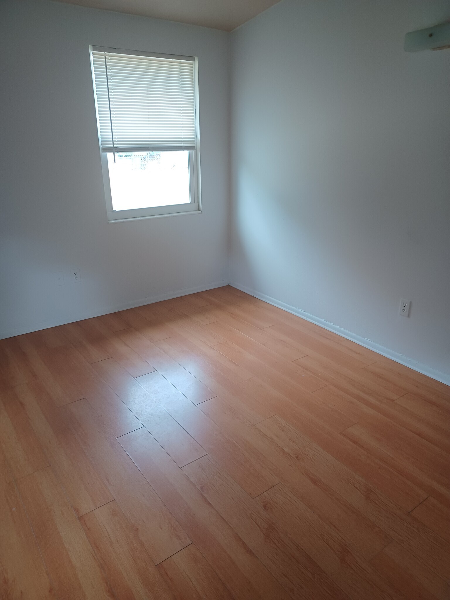 Building Photo - 2053 Syracuse Ct NE