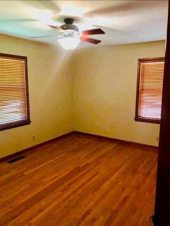 Building Photo - 1505 Huntington Way