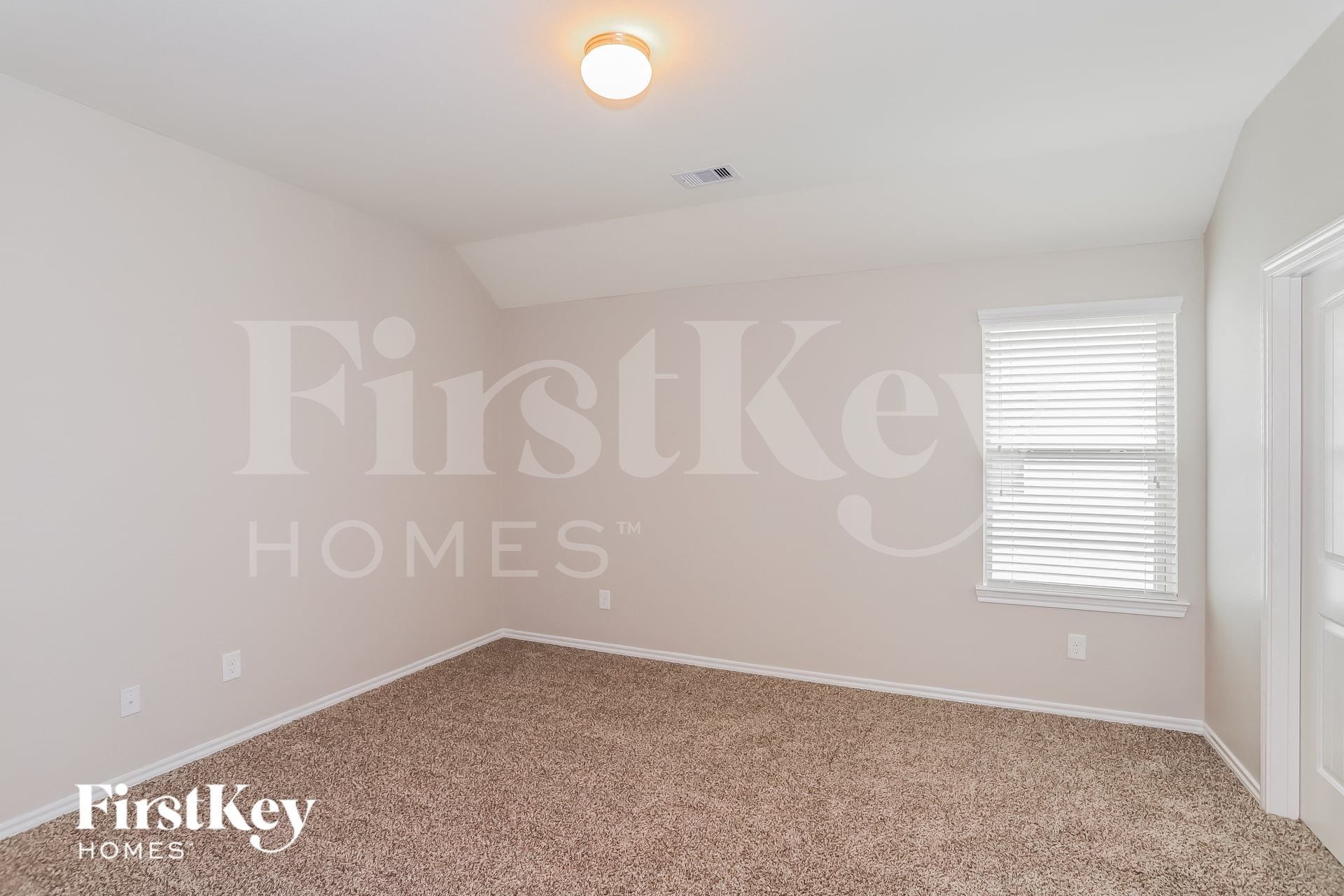 Building Photo - 8115 Lemongrass Ave