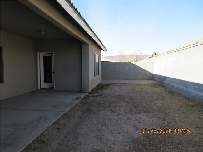 Building Photo - 2057 Rex Allen Dr