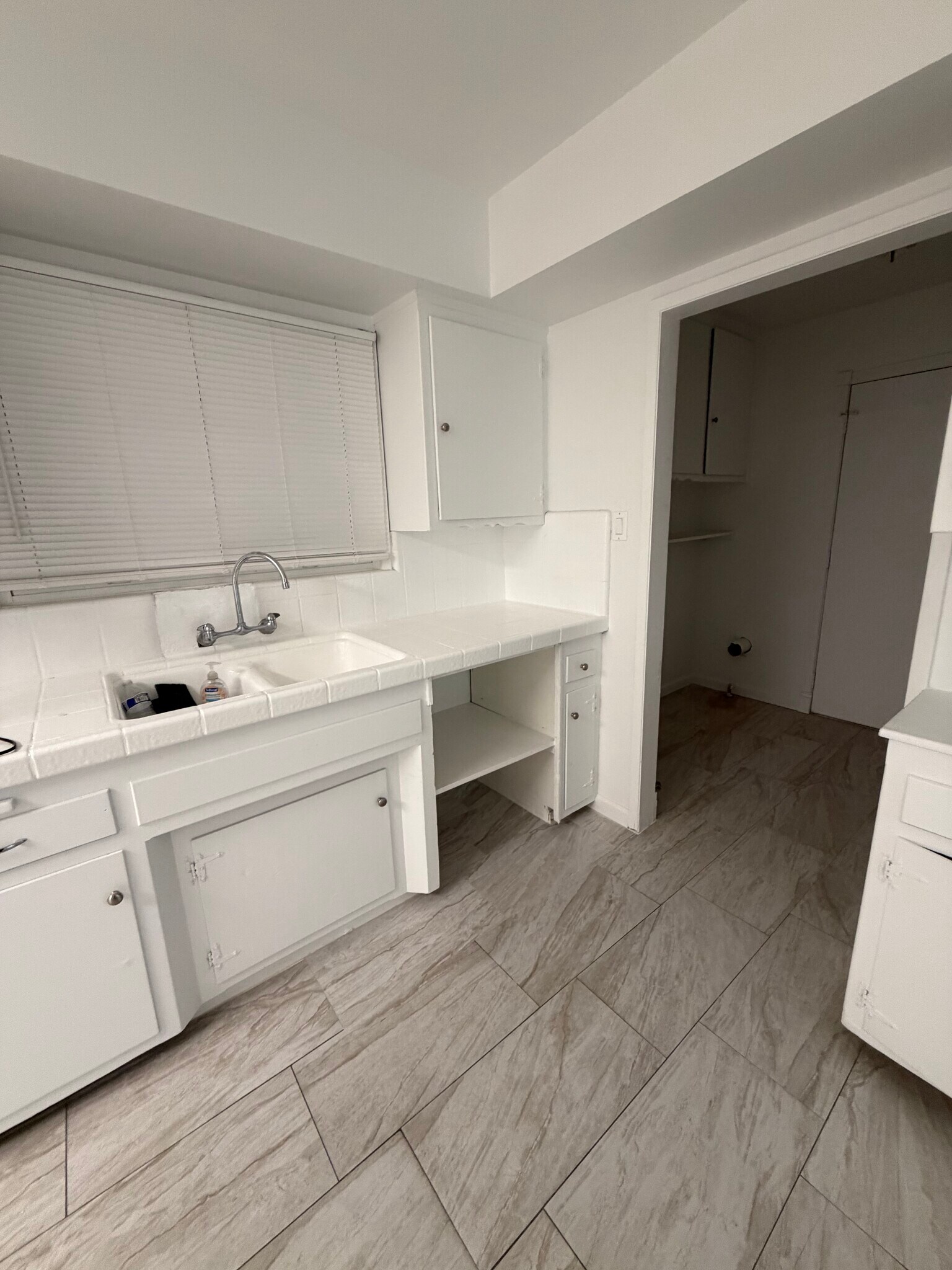 Building Photo - 44539 Lowtree Ave