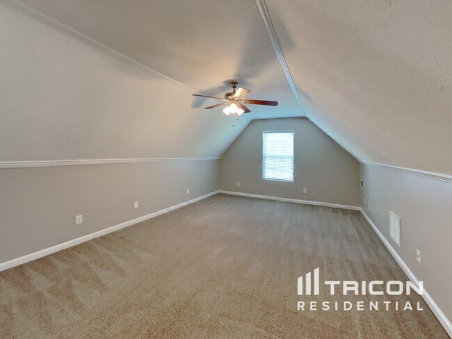 Building Photo - 1526 Amberwood Cir