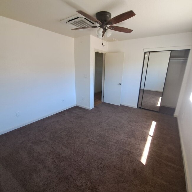 Building Photo - 60111 Alta Loma Dr