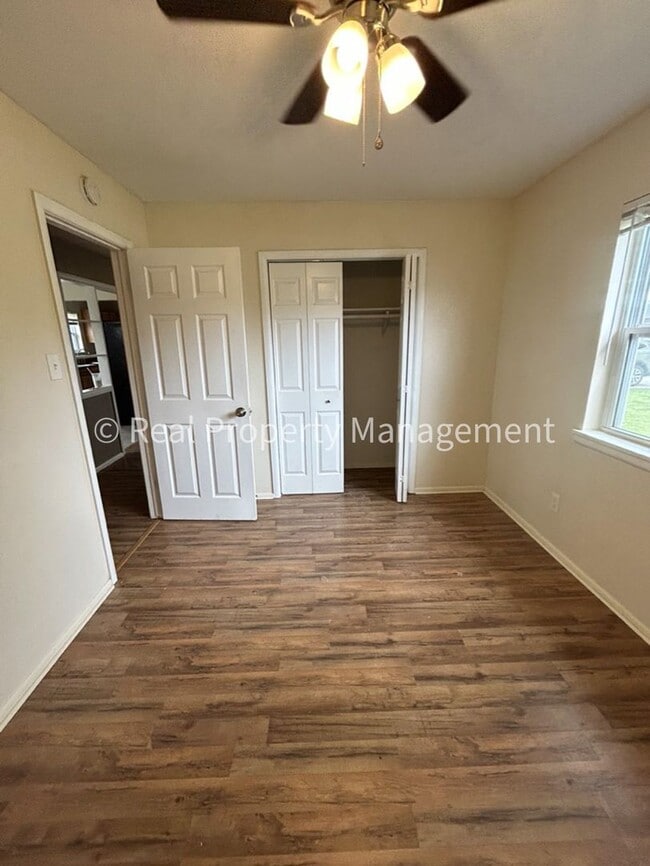 Building Photo - 7406 Cypress Ave