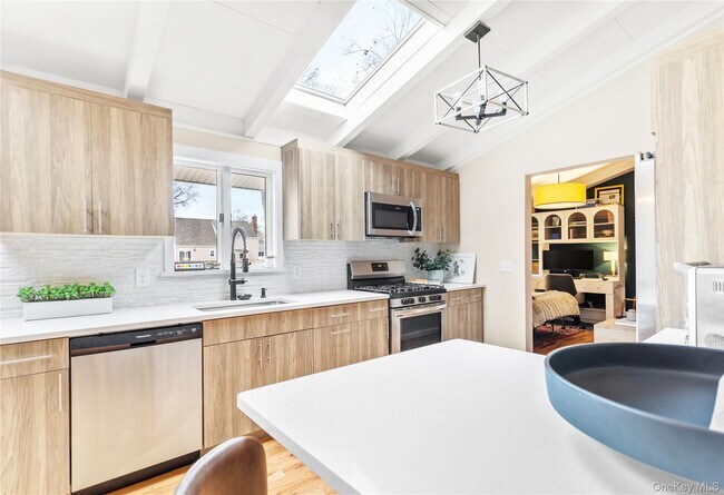 Building Photo - 58 N Howells Point Rd