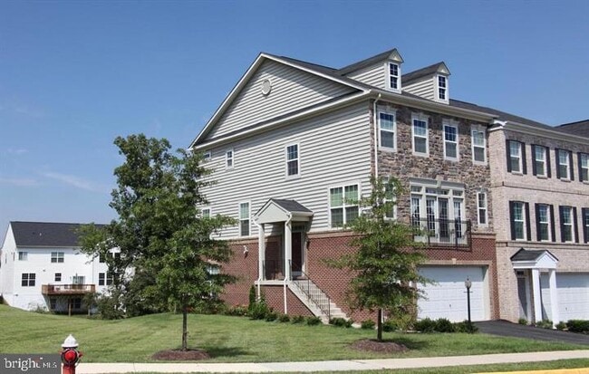 Building Photo - 1720 Moultrie Terrace NE