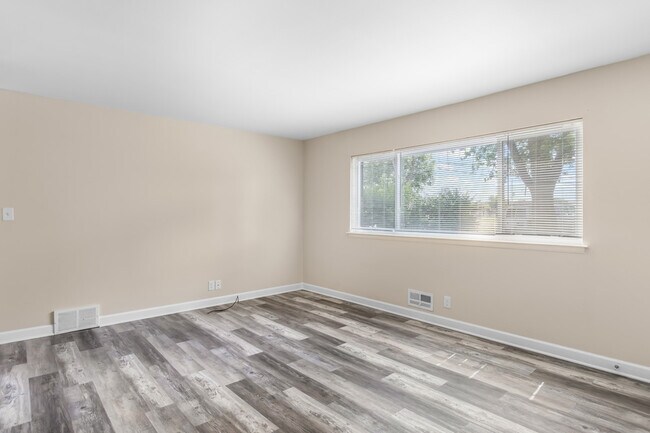 Building Photo - 3073 W Ruskin Ct