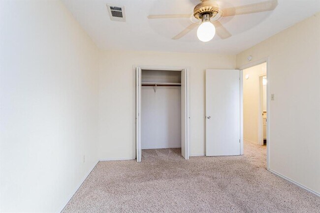 Building Photo - 7804 Chimayo Cove