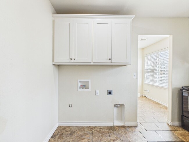 Building Photo - 3501 S Van Buren St