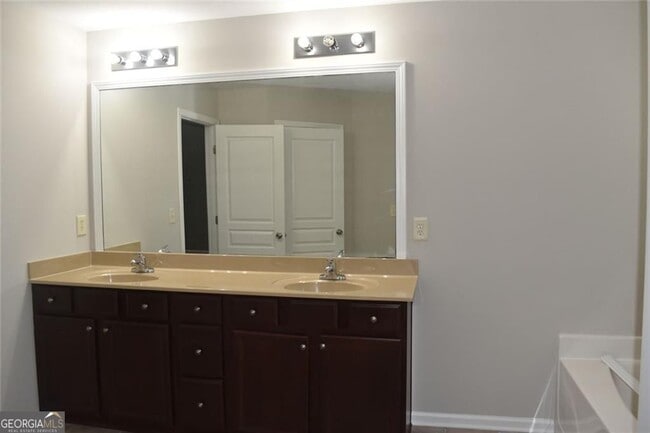 Building Photo - 3587 Archgate Ct