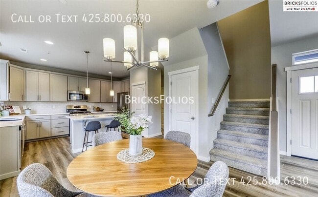Building Photo - 1052 Banyan St