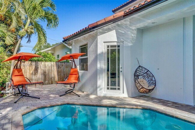 Building Photo - 1207 SW 21st St