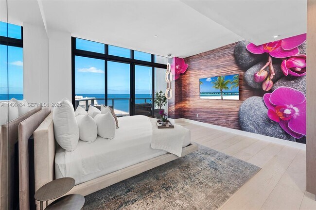 Building Photo - 2201 Collins Ave