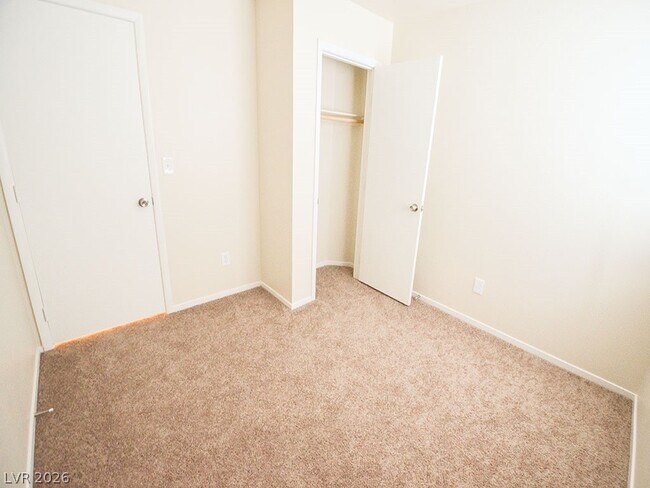 Building Photo - 3825 Gulliver St